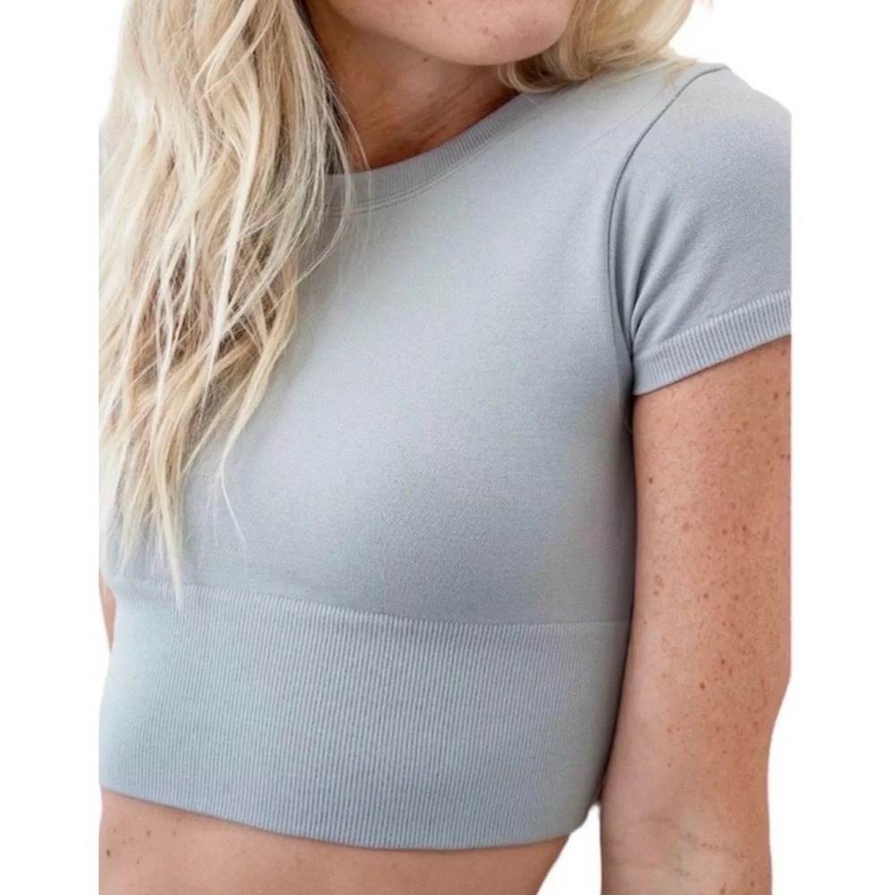 Offline By Aerie Sidewalk Seamless Cropped Athletic Stretch Tee Ice‎ Blue Large